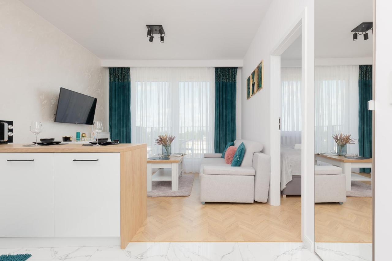 Warsaw Kotsisa Apartments With Parking By Noclegi Renters Экстерьер фото