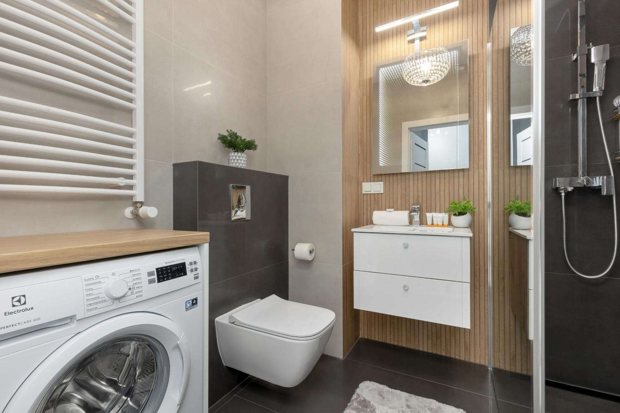 Warsaw Kotsisa Apartments With Parking By Noclegi Renters Экстерьер фото
